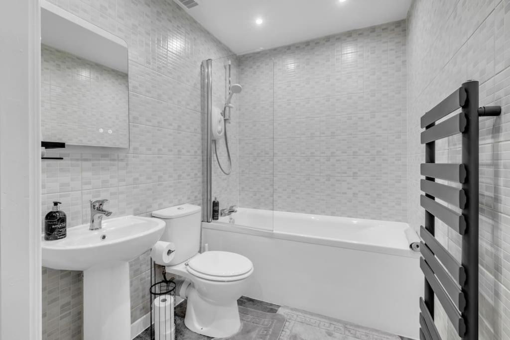 Hellena Lodge Aberdeen Dış mekan fotoğraf
